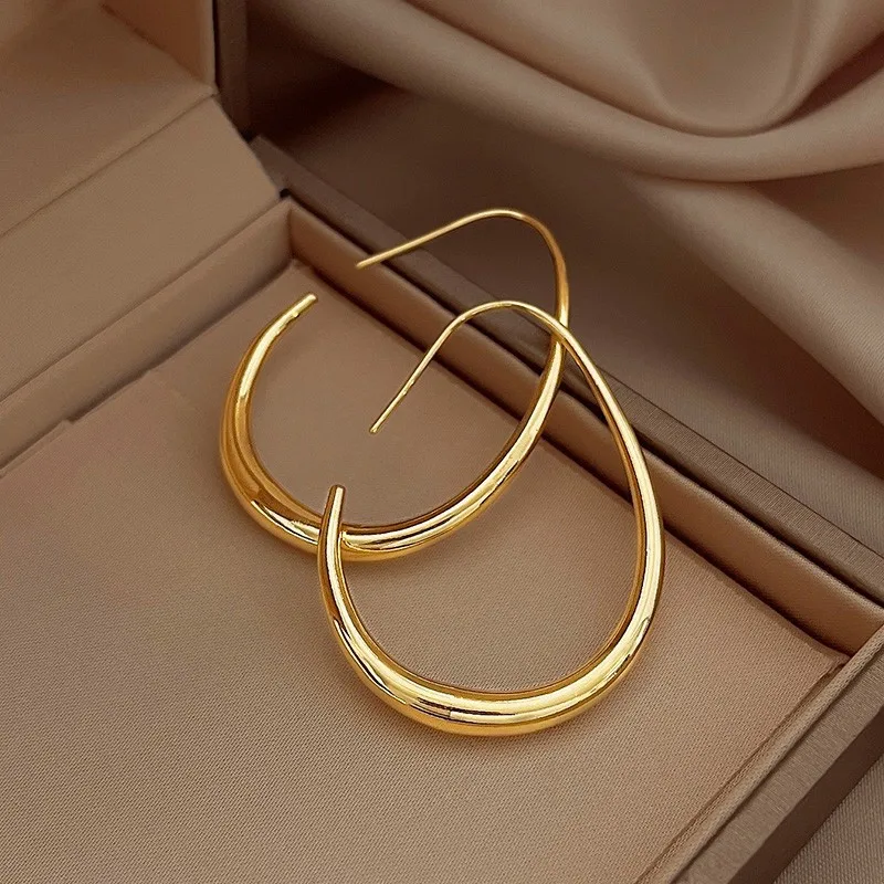 Geometric Oval Hoop Earrings for Women - Uniqwear