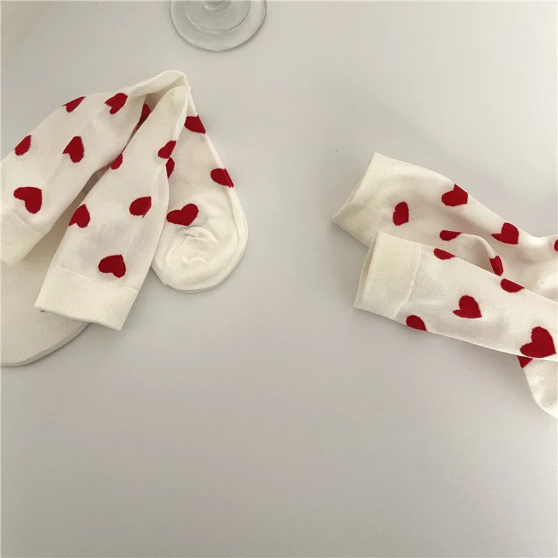 Funny Loving Red Heart Pattern Cotton Women Crew Sock - Uniqwear