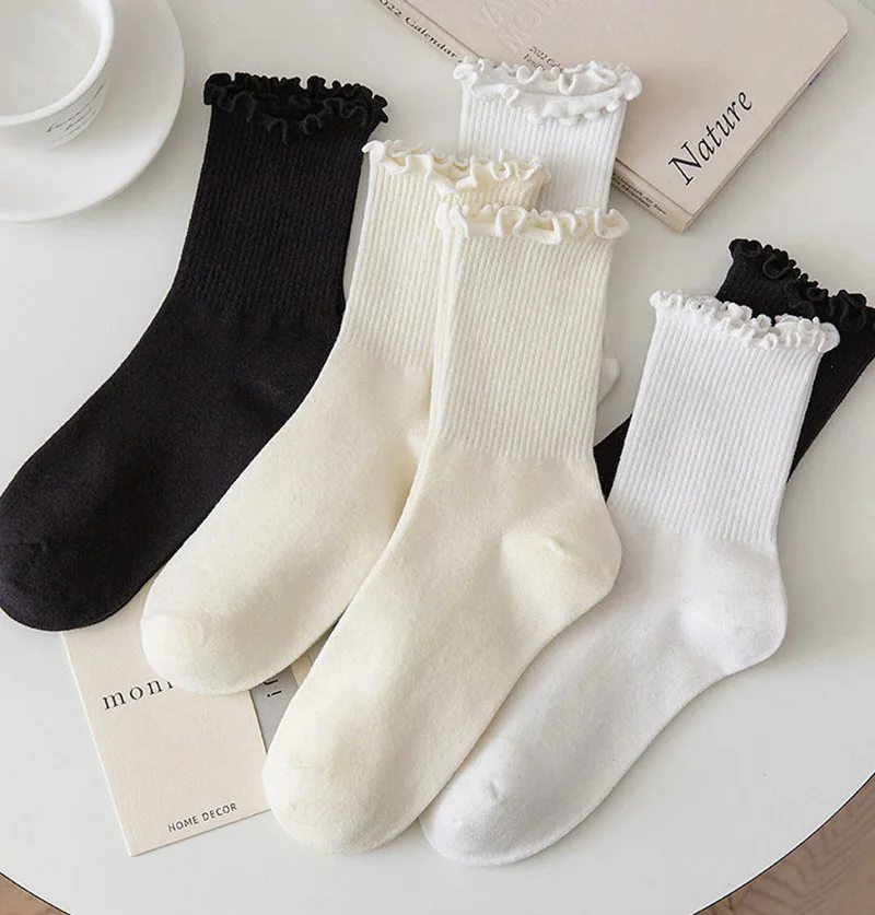 5 Pairs Women Ruffle Socks Black White - Uniqwear