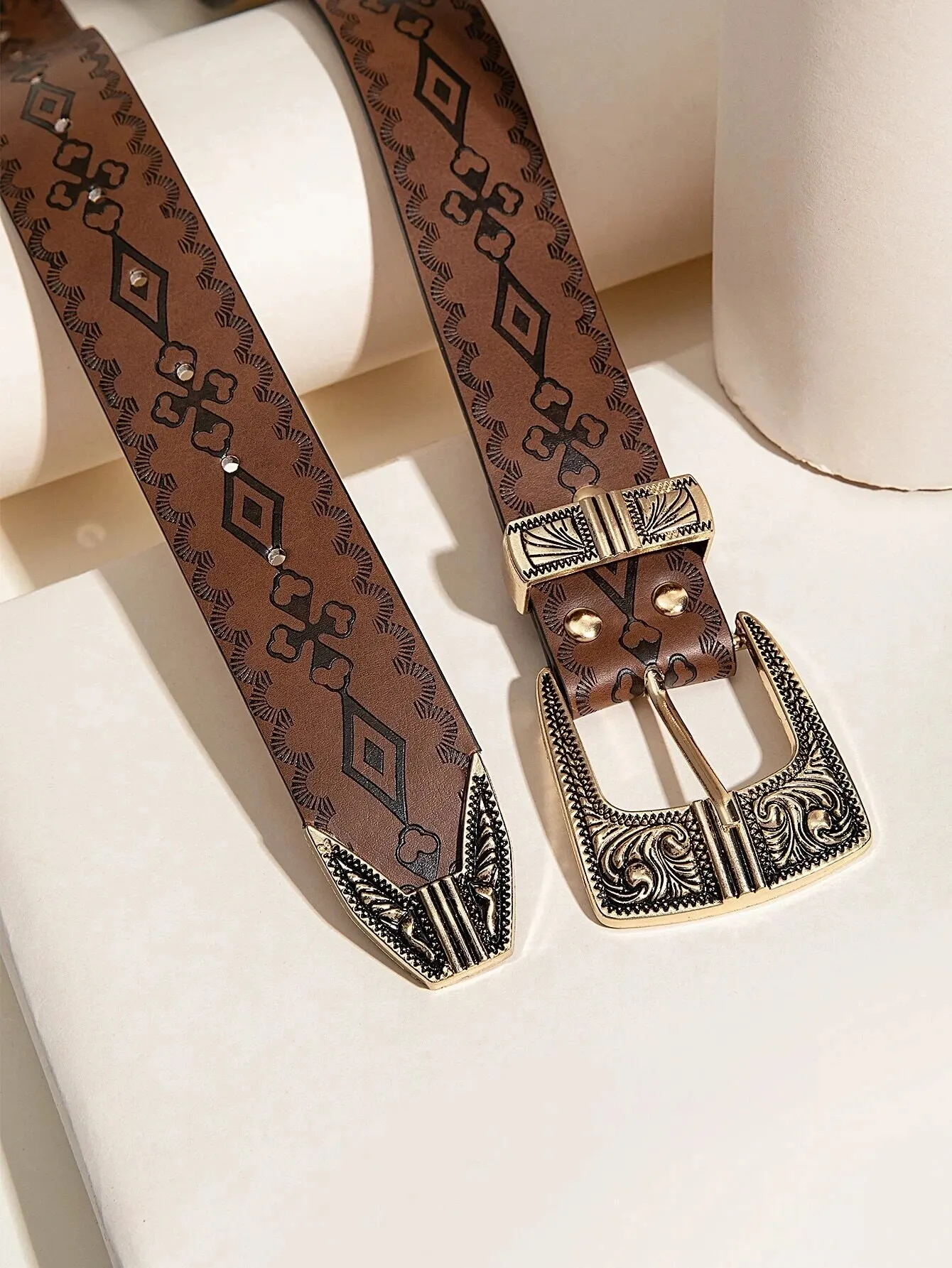 Vintage Carved Buckle PU Wide Boho Brown Western Belts - Uniqwear