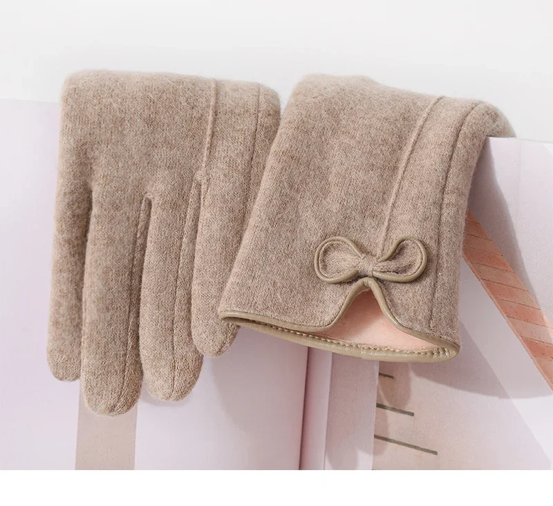 Women's Winter Cashmere Touch Screen Warm Gloves - Uniqwear