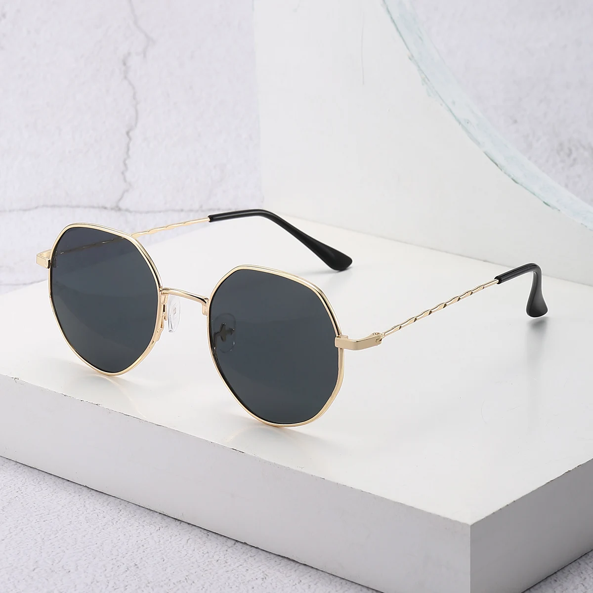 Polygon Metal Sunglasses Vintage Frame For Women - Uniqwear