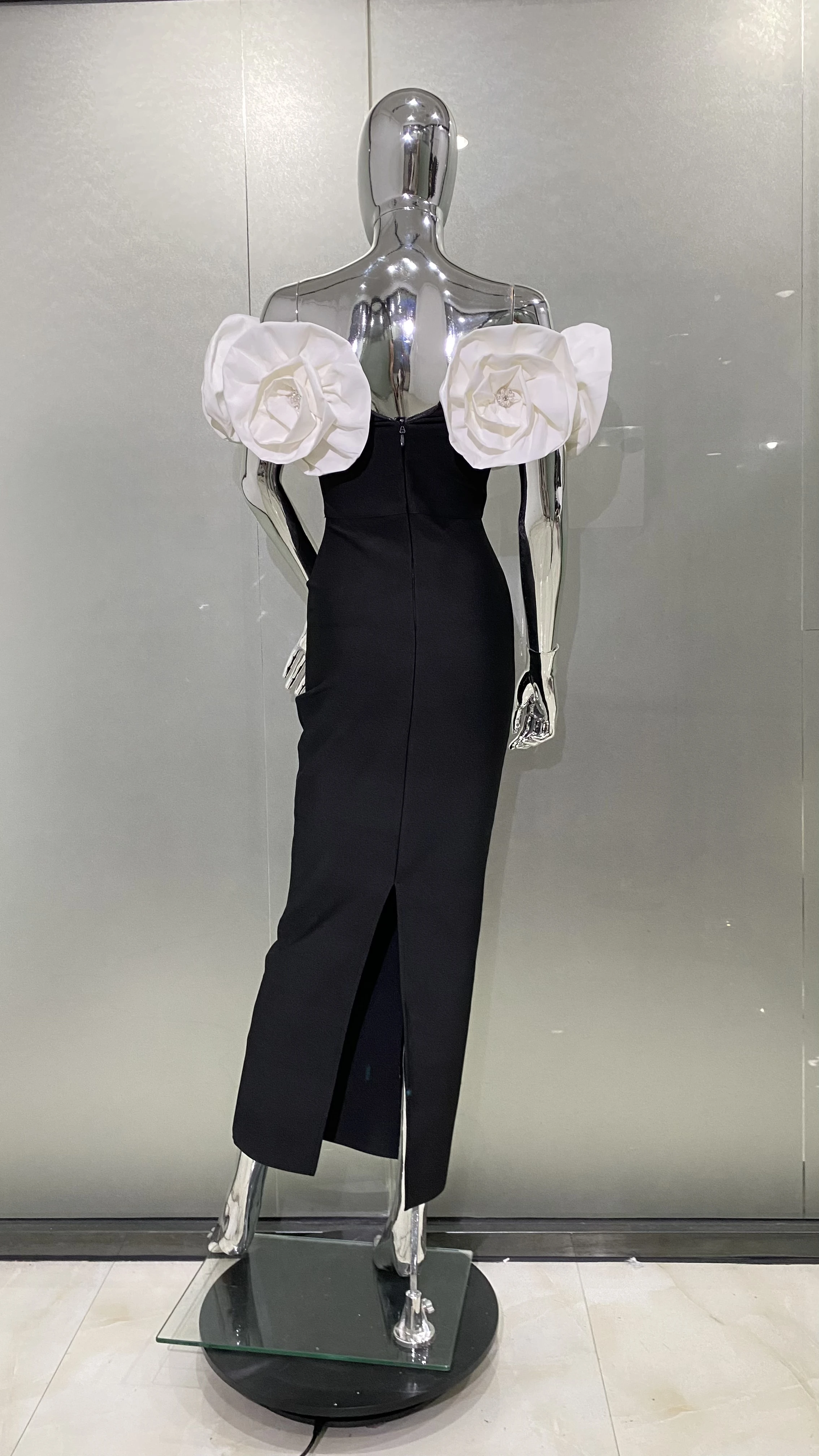 Stereoscopic White Flowers Sexy Off The Shoulder Dress - Uniqwear