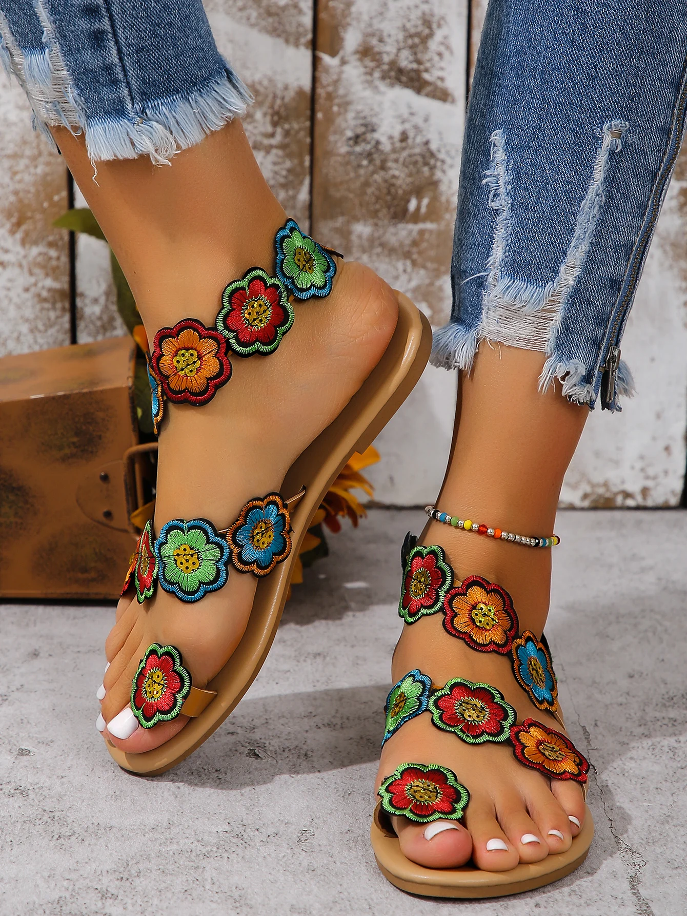 Yellow Embroidered Faux Flower Fashion Sandals - Uniqwear