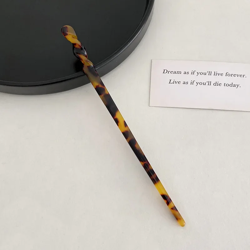 Chinese Style Hair Sticks Vintage Resin Women Hairpins - Uniqwear