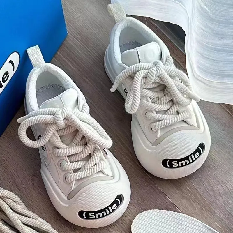 Women's Skateboard Shoes Lace Up Big Head Sneakers - Uniqwear