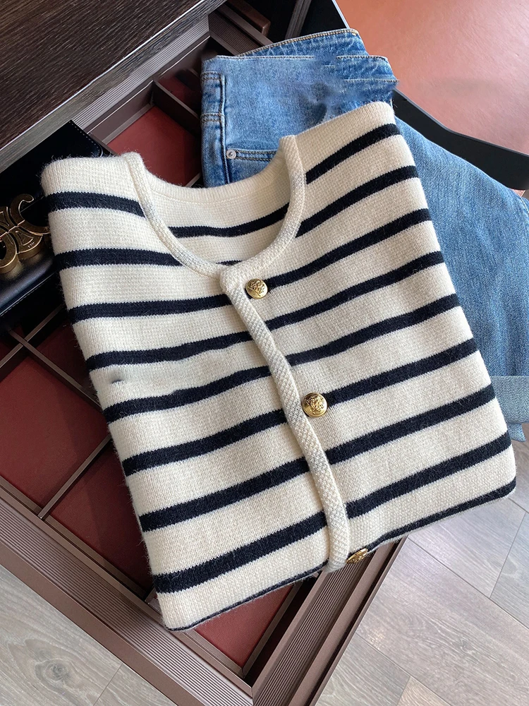 Women Sweaters O-neck Stripe Knitted Cardigan - Uniqwear