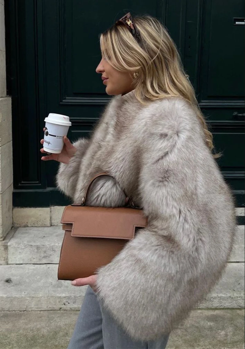 Iconic Street Fashion Week Cropped Faux Fur Coat - Uniqwear