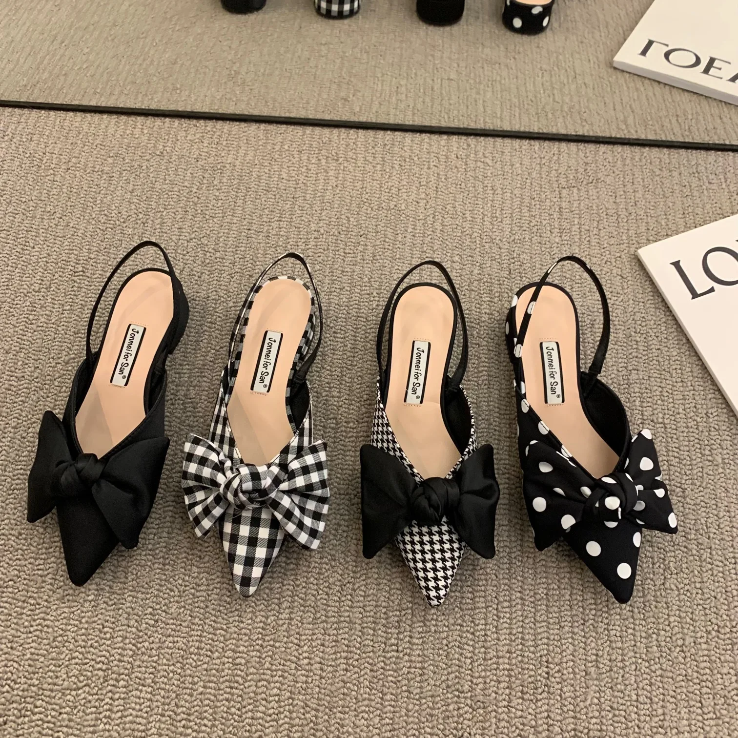 Women Elegant Pointed Straps Fashion Flats - Uniqwear